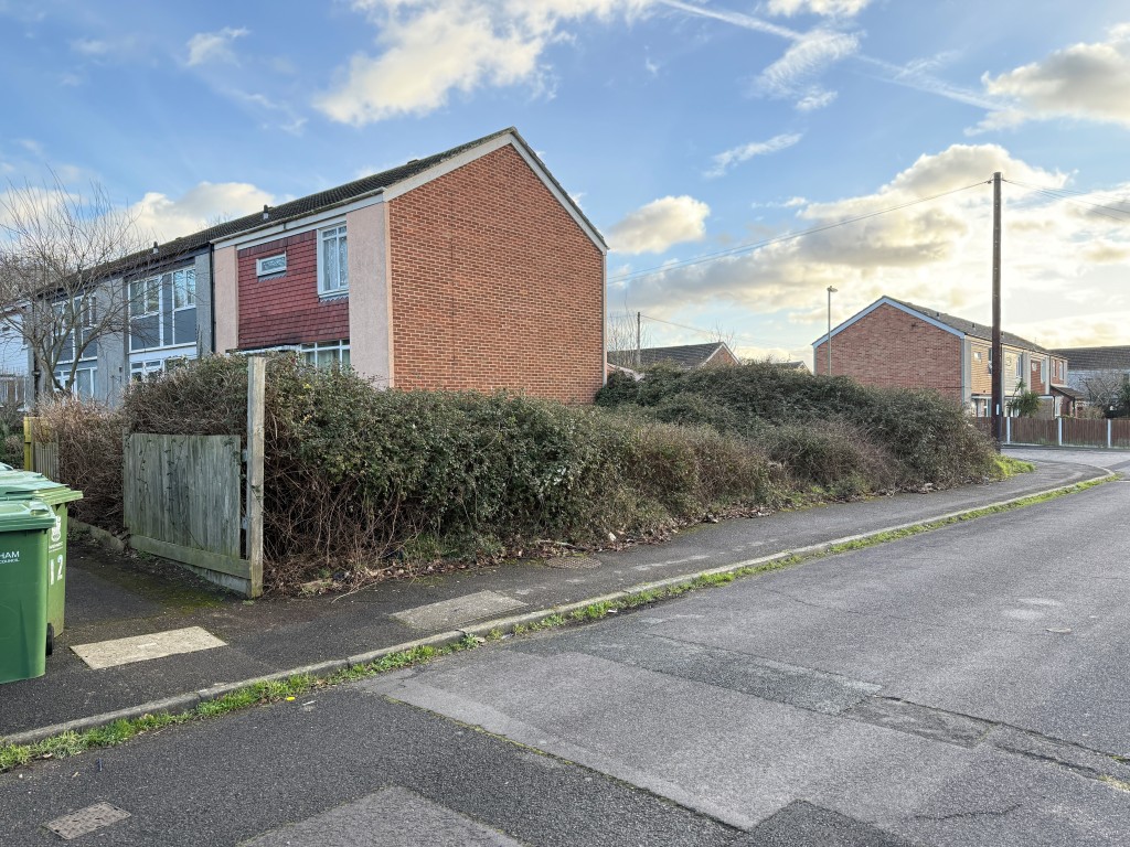 Lot: 56 - LAND WITH PLANNING FOR A TWO-BEDROOM DWELLING - View of land from Fort Fareham Road